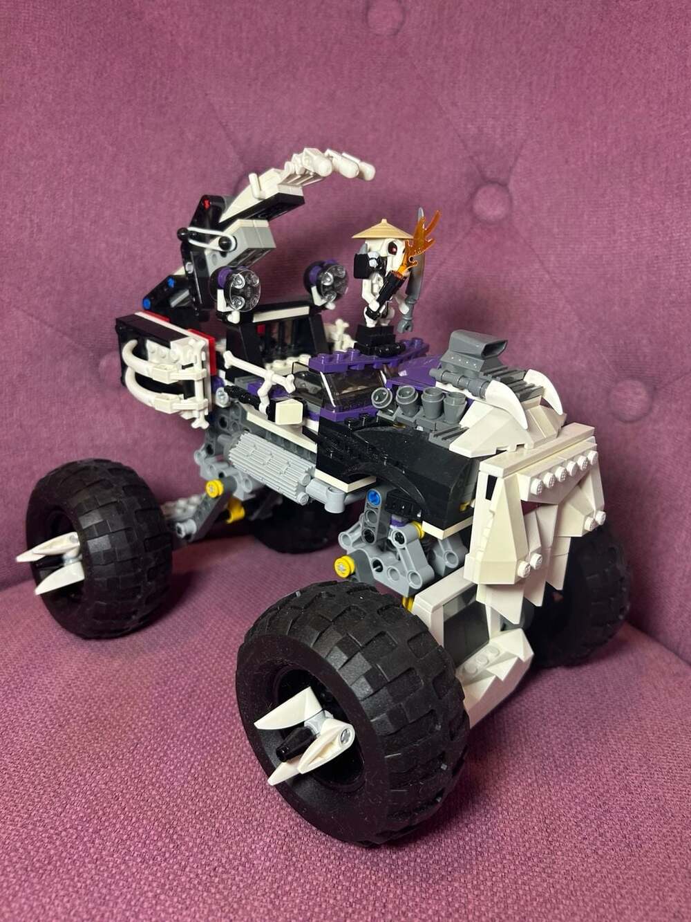 LEGO Ninjago Skull Truck Set 2506 (Whiplash only fig)